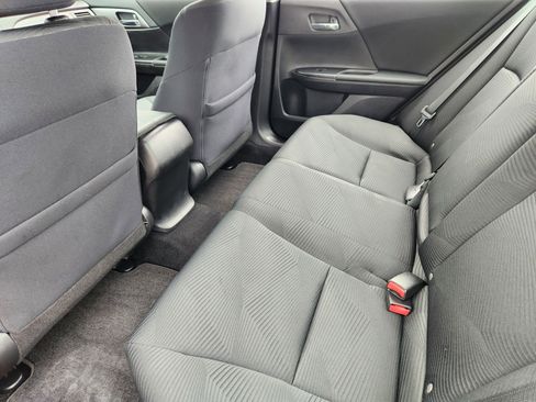 Used 2014 Honda Accord LX image 30