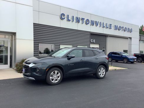 Used 2020 Chevrolet Blazer LT FWD image 1