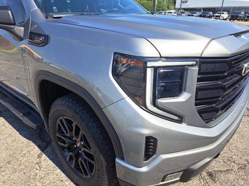 Used 2023 GMC Sierra 1500 Elevation w/ Elevation Premium Package AWD/4WD image 16