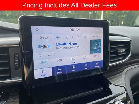 Used 2021 Ford Explorer Limited w/ Equipment Group 301A AWD/4WD image 35
