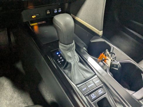 Used 2025 Toyota Camry LE FWD image 20