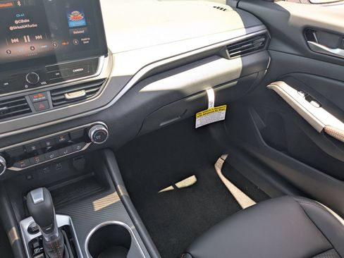 New 2026 Nissan Altima 2.5 SR FWD image 24