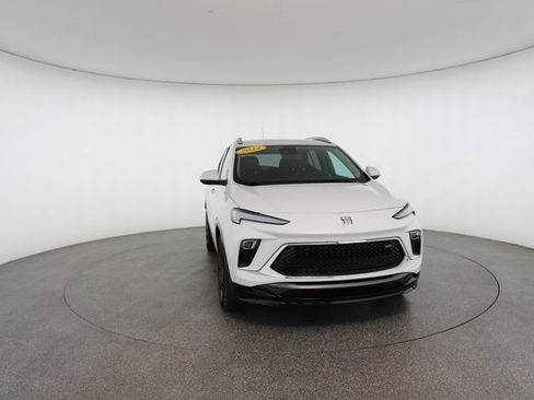 Used 2024 Buick Encore GX Sport Touring image 29