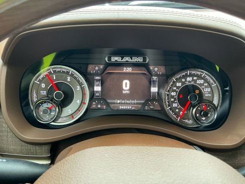 Used 2022 RAM 2500 Limited image 19