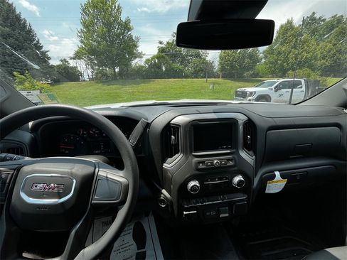 New 2025 GMC Sierra 3500 Pro w/ Convenience Package image 11