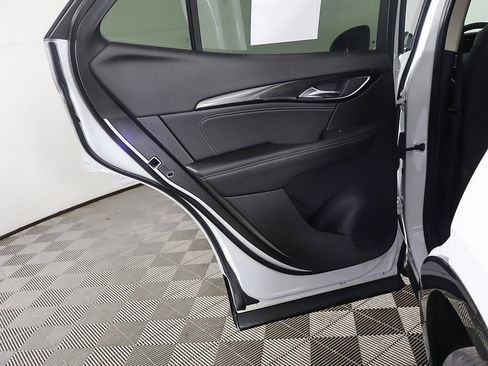 Used 2022 Buick Envision Essence w/ Sport Touring Package image 24