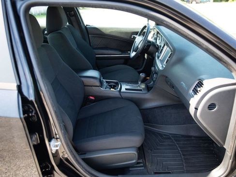Used 2014 Dodge Charger R/T RWD image 21