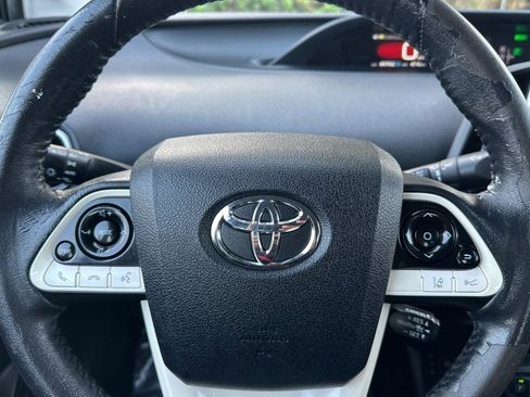 Used 2018 Toyota Prius Prime Premium w/ Carpet Mat Package image 23
