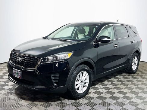 Used 2019 Kia Sorento FWD image 3
