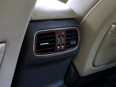 Used 2014 Hyundai Genesis 3.8 w/ Technology Package 03 image 13