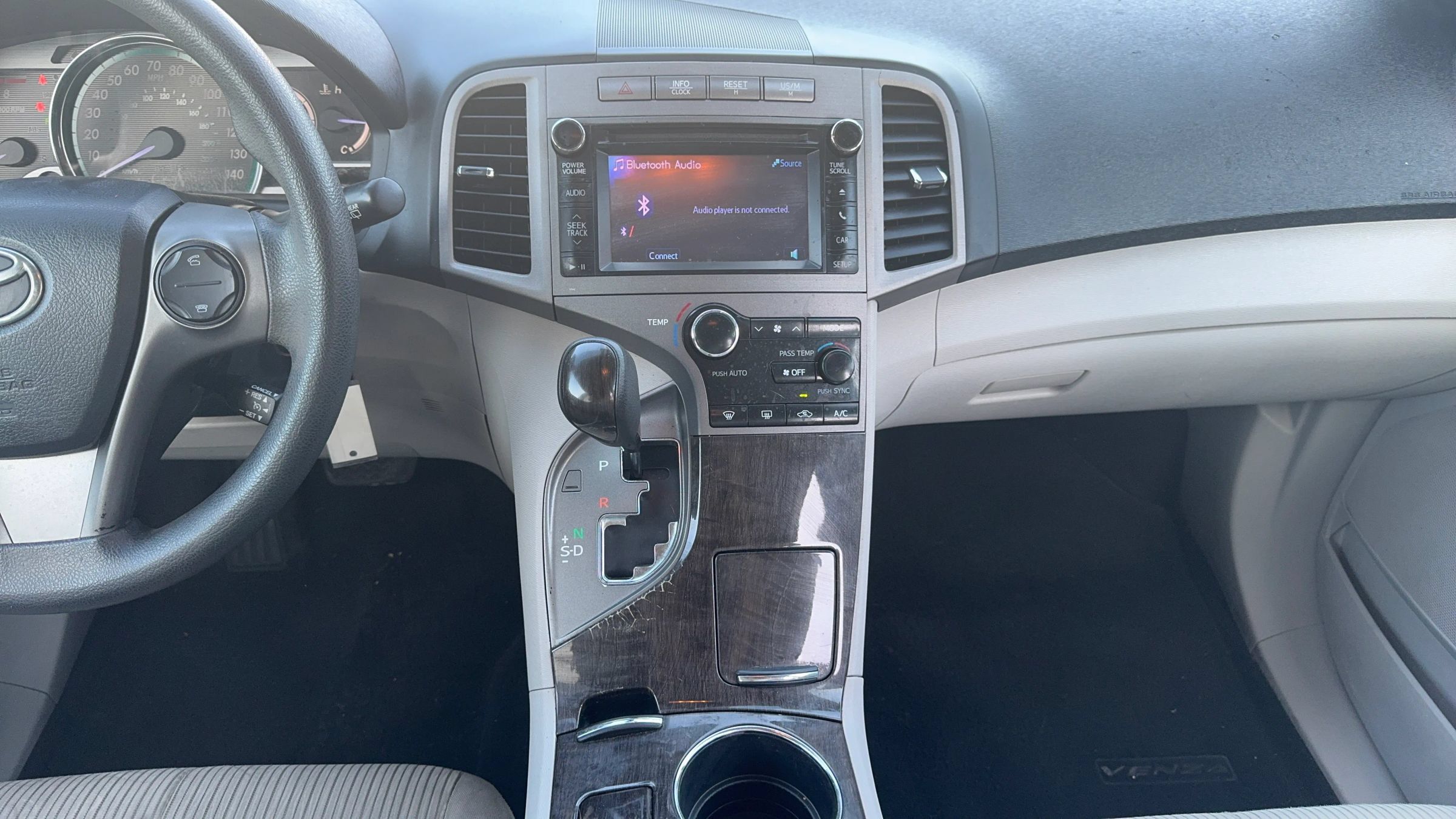 Used 2013 Toyota Venza LE FWD image 12