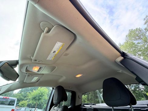 Used 2021 Chevrolet Colorado LT w/ Fleet Safety Package RWD image 38