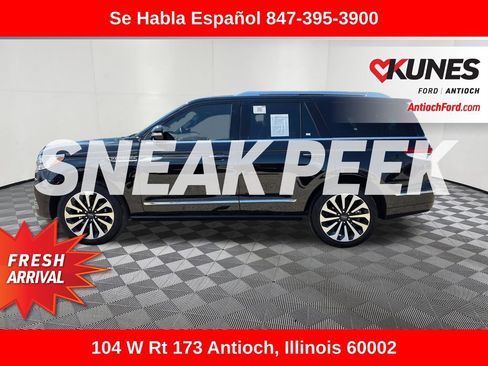 Used 2024 Lincoln Navigator Reserve w/ Equipment Group 201A AWD/4WD image 5