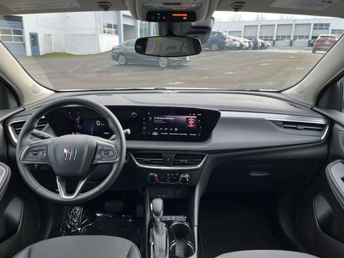 Used 2025 Buick Encore GX Preferred image 31