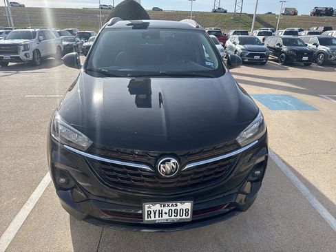 Used 2022 Buick Encore GX Select w/ Sport Touring Package image 2