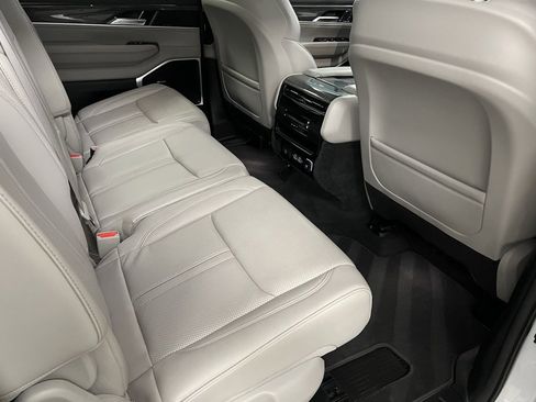 Used 2022 Jeep Wagoneer Series II image 58