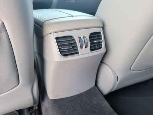 Used 2015 Hyundai Genesis 3.8 RWD image 44