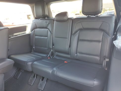 New 2026 Lincoln Navigator Reserve w/ Jet Appearance Package AWD/4WD image 31