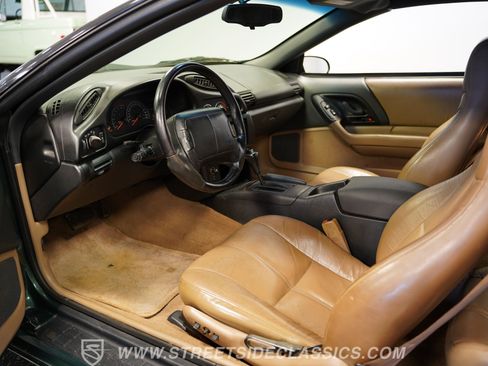 Used 1995 Chevrolet Camaro Z28 RWD image 4