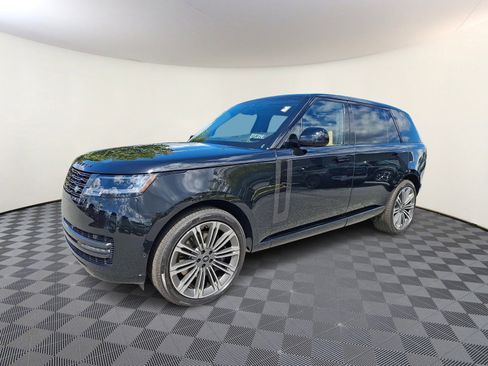 New 2025 Land Rover Range Rover Long Wheelbase SE image 1