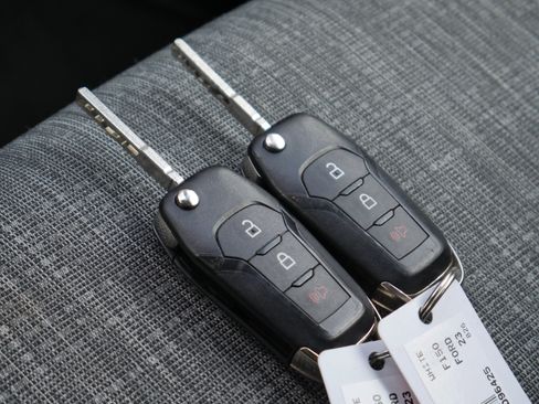 Certified 2023 Ford F150 XLT w/ Trailer Tow Package image 33