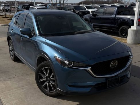 Used 2018 MAZDA CX-5 Touring w/ Preferred Equipment Package image 4