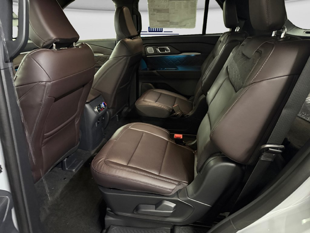 New 2026 Ford Explorer Platinum w/ LUX Leather Package AWD/4WD image 28