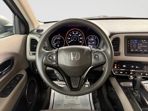 Used 2017 Honda HR-V EX image 29