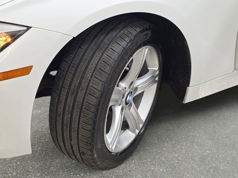 Used 2015 BMW 328i xDrive Sedan AWD/4WD image 32