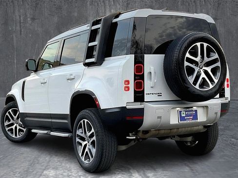 Used 2022 Land Rover Defender 110 SE image 4