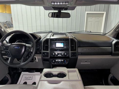 Used 2021 Ford F250 XL w/ Power Equipment Group image 17