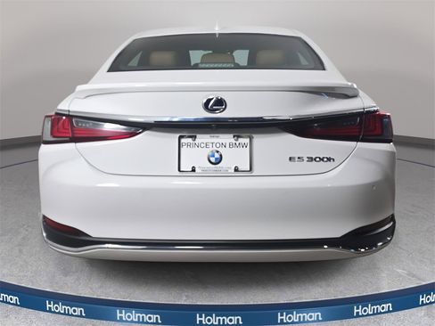 Used 2021 Lexus ES 300h w/ Luxury Package image 7