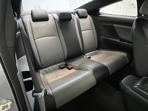 Used 2017 Honda Civic Touring image 12