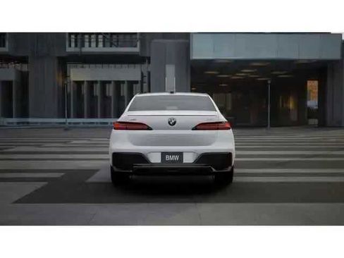 New 2026 BMW 760i xDrive AWD/4WD image 5