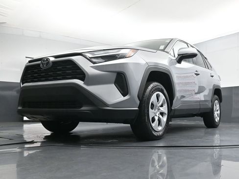 Used 2025 Toyota RAV4 LE FWD image 34