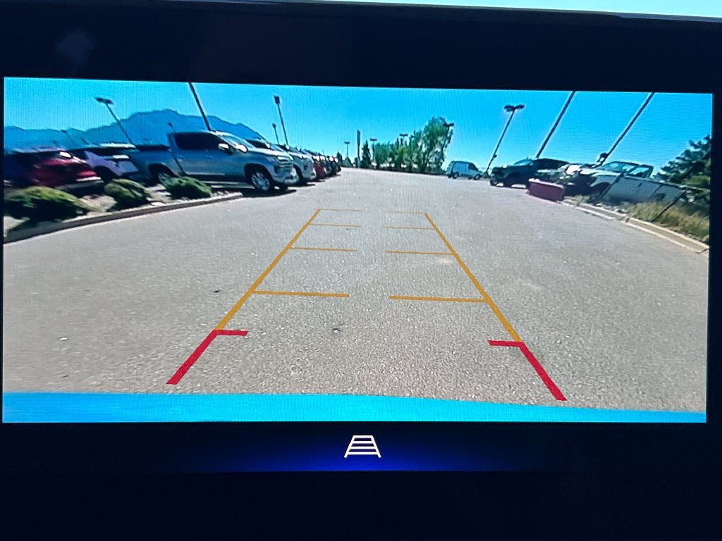 Used 2025 Chevrolet Trax LT w/ LT Convenience Package FWD image 12
