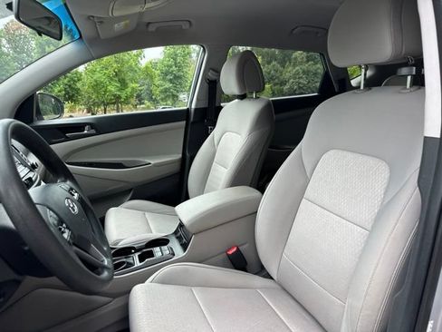 Used 2017 Hyundai Tucson SE w/ SE Popular Package 02 AWD/4WD image 12