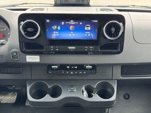 New 2025 Mercedes-Benz Sprinter 3500 image 4
