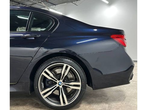 Used 2019 BMW 740i w/ Executive Package image 10