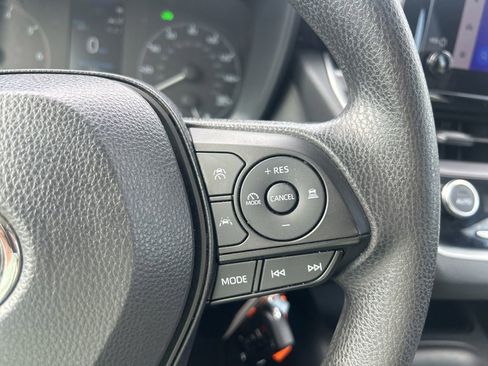Used 2024 Toyota Corolla LE AWD/4WD image 25