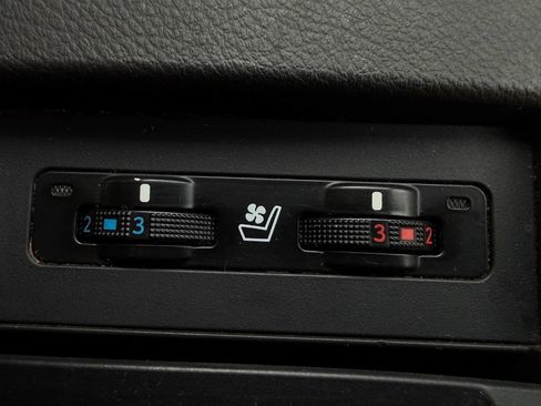 Used 2011 Lexus RX 450h AWD w/ Premium Pkg image 11