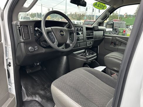 Used 2024 Chevrolet Express 2500 Work Van w/ Driver Convenience Package image 9