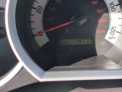 Used 2015 Toyota Tacoma PreRunner image 25