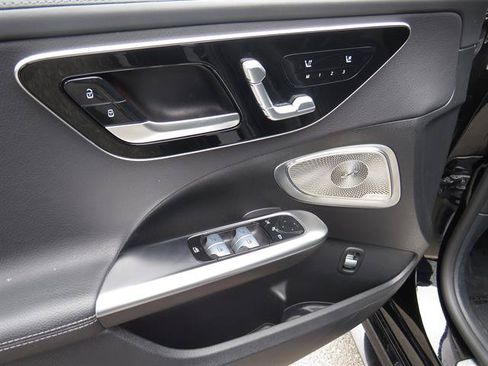 Used 2024 Mercedes-Benz C 300 4MATIC Sedan w/ AMG Line w/ Night Package image 9