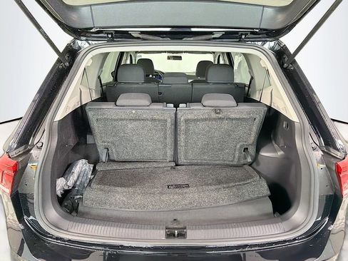 Used 2022 Volkswagen Tiguan S image 26
