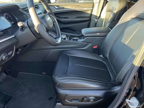 New 2025 Jeep Grand Cherokee L Limited w/ Black Appearance Package image 7