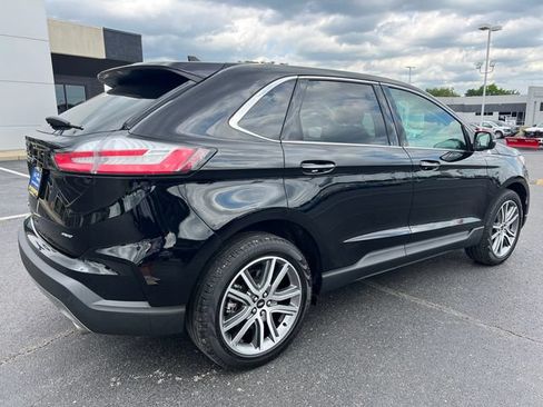 Certified 2024 Ford Edge Titanium AWD/4WD image 8