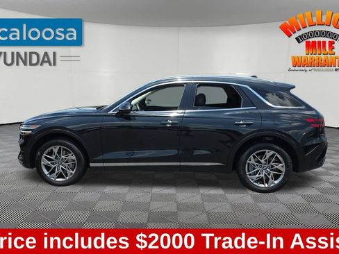 Used 2025 Genesis GV70 2.5T AWD/4WD image 4