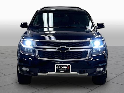 Used 2020 Chevrolet Suburban LT AWD/4WD image 3