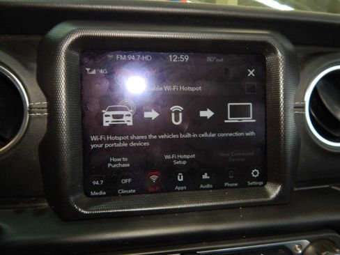 Used 2023 Jeep Wrangler Unlimited Sahara w/ Cold Weather Group image 30